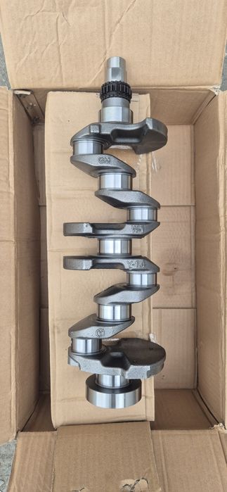 Коленчатый вал (коленвал) на Хиюндай акцент (Киа рио)