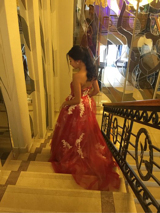 Платье вечернее