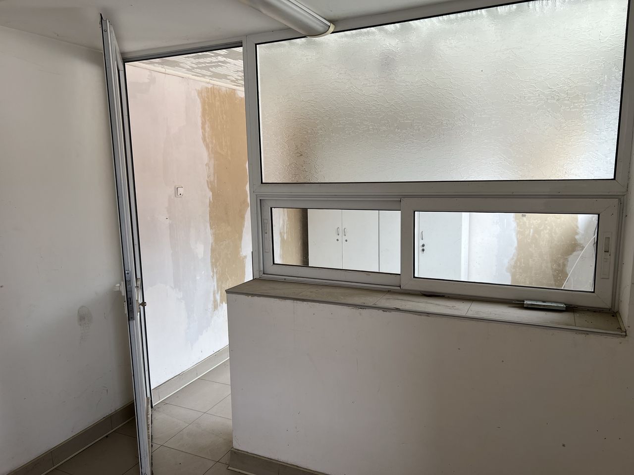 Дава се под наем Склад в Димитровград - 520 кв.м за 408 € - Снимка #5