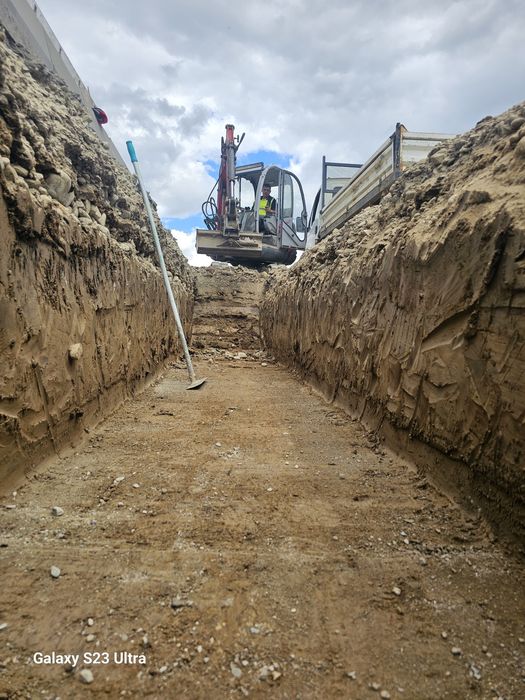 Inchiriez mini excavator  si bobcat