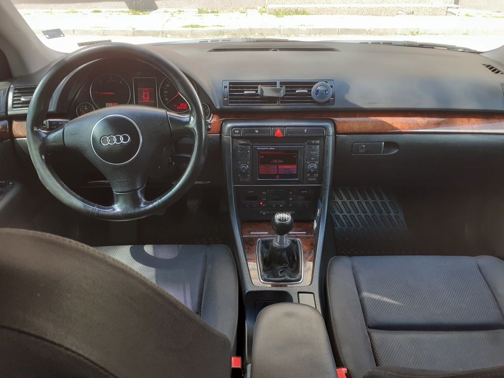 Ауди А4 1.9 tdi.