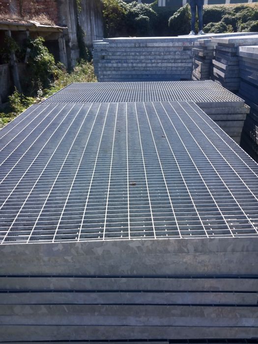 Vând gretare zincate la cel mai bun preț pentru mai multe detalii suna