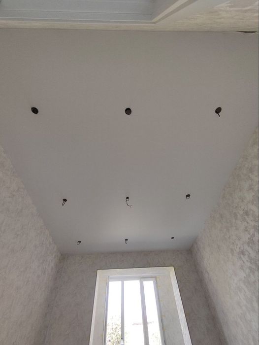 Натяжные потолки