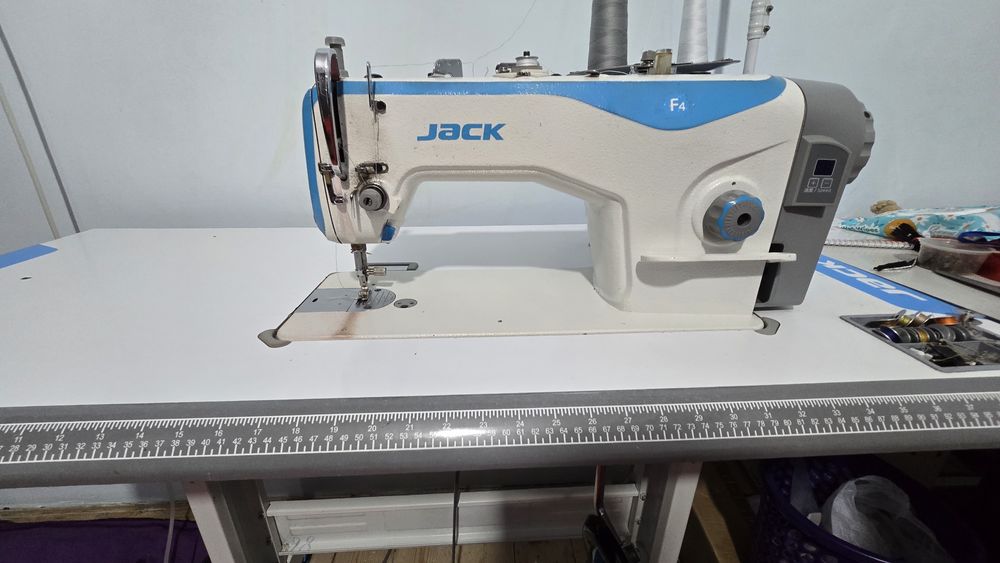 Tikuv mashinasi  jask brend