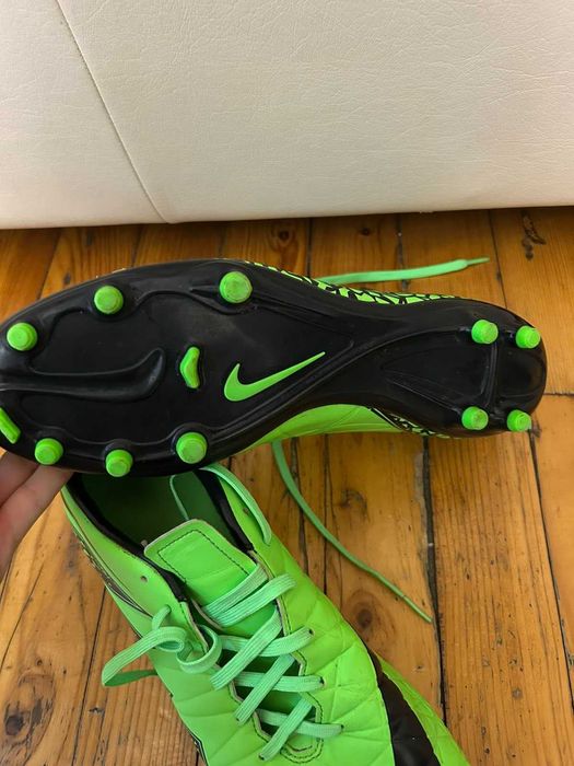 Футболни обувки Nike HYPERVENOM