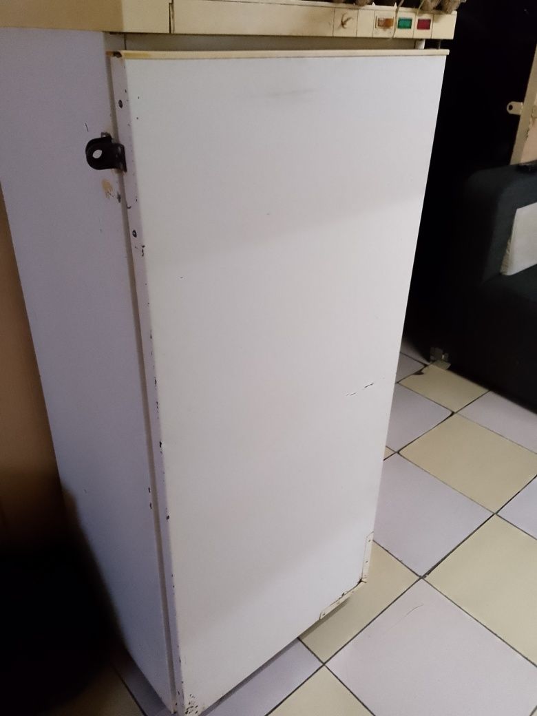 Продам морозильник - холодильник