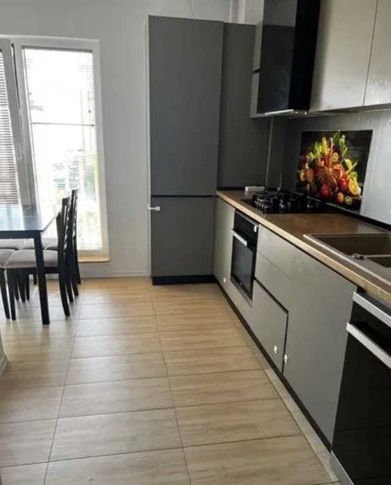 Дава се под наем Тристаен апартамент в Пловдив, Център - 88 кв.м за 285.6 € - Снимка #4