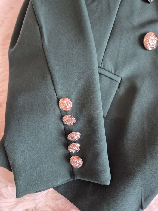 Сако в тъмно зелен цвят