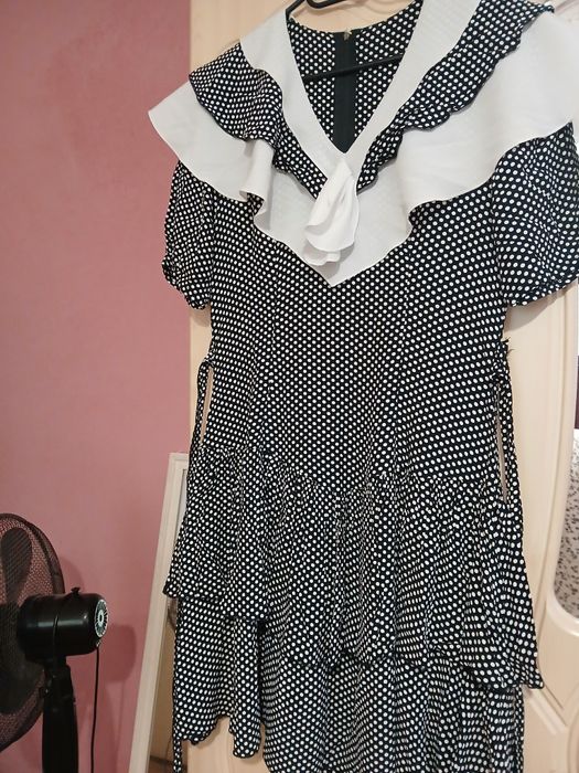 Rochie cu buline pentru vară