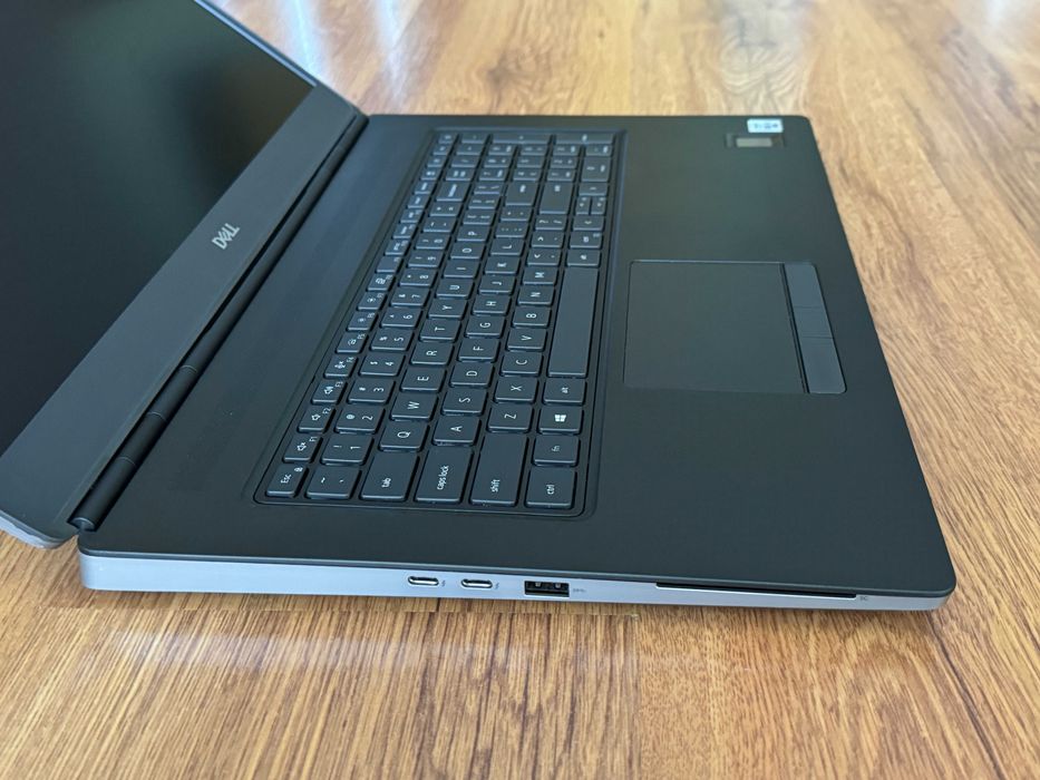 17.3' 4K UHD i9-10850H DELL Precision 7750 64GB DDR4/1TB/RTX 5000 16GB