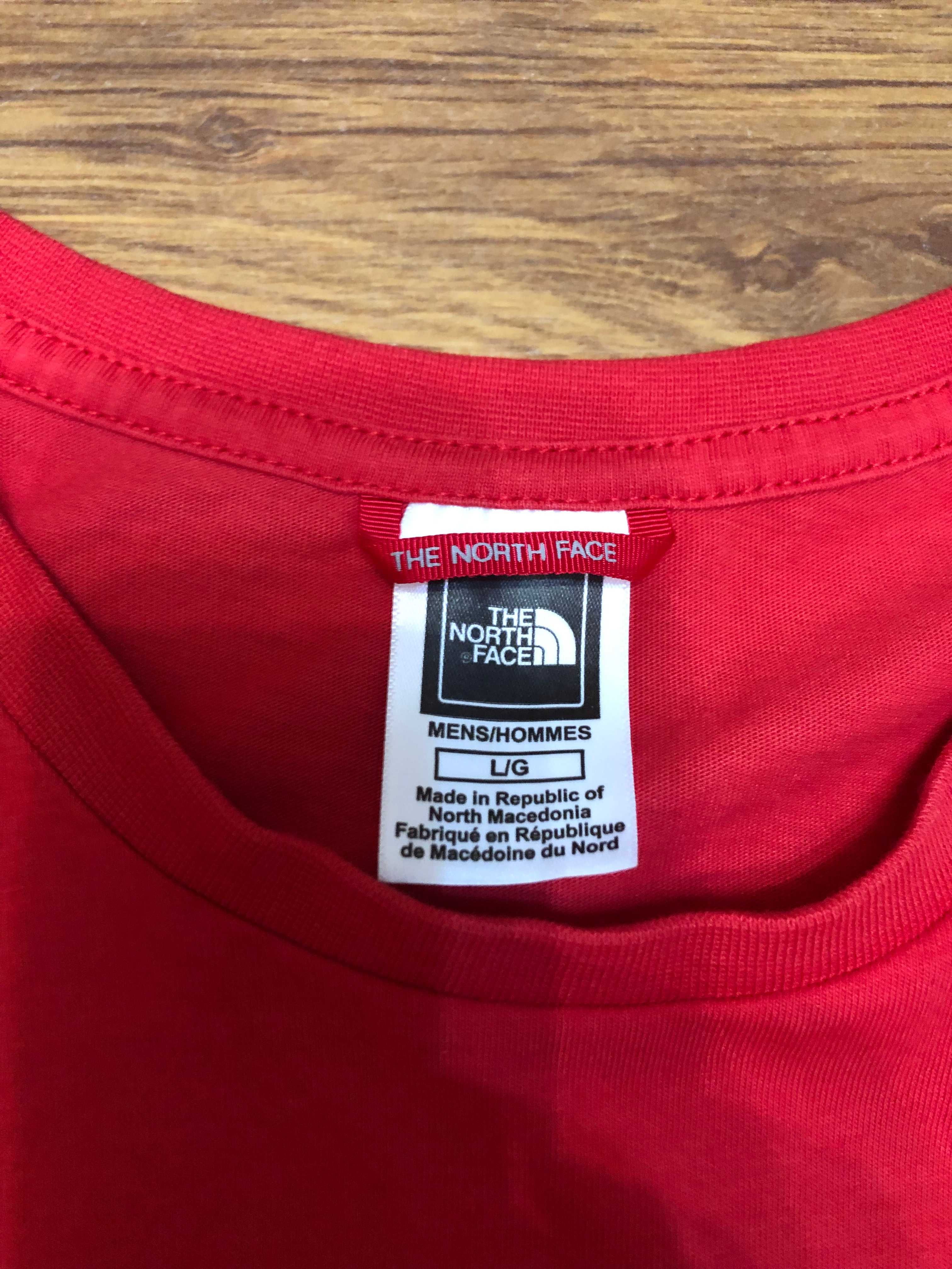 The North Face тениска