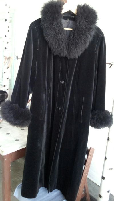 Пальто шик тёплое натуралка с Ламой фирменное "Berghaus" раз.52-54-56