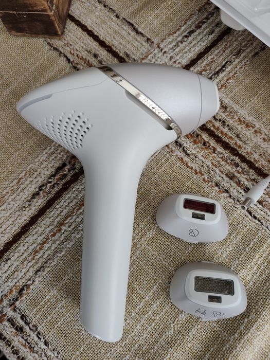 Фотоепилатор Philips Lumea Prestige