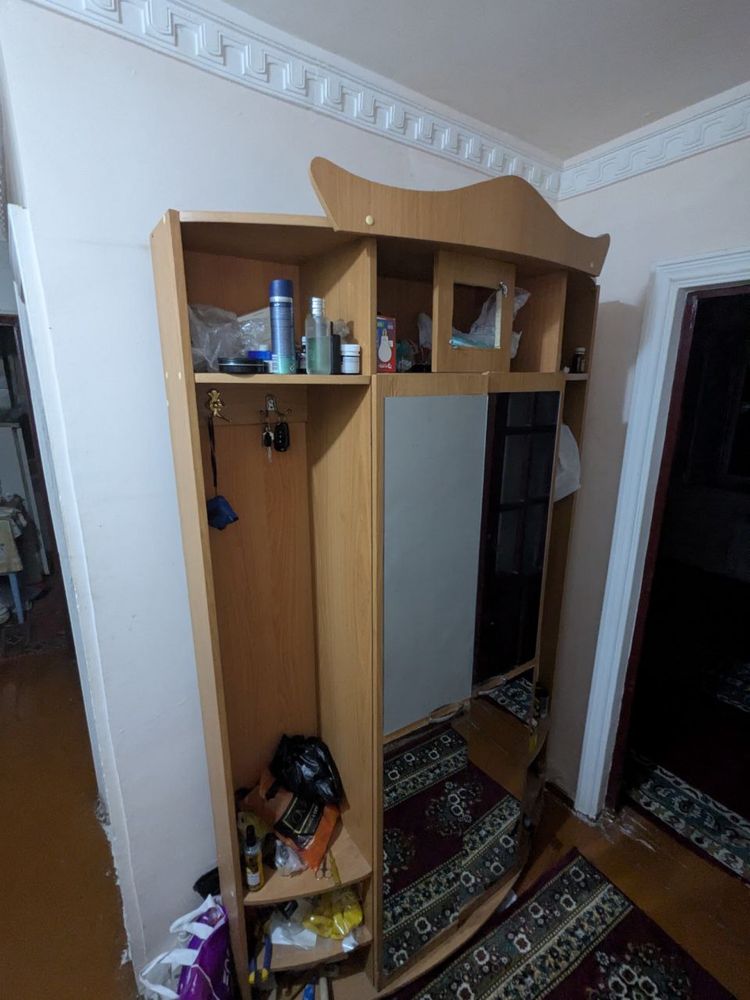 Срочно продам шкаф прихожку!