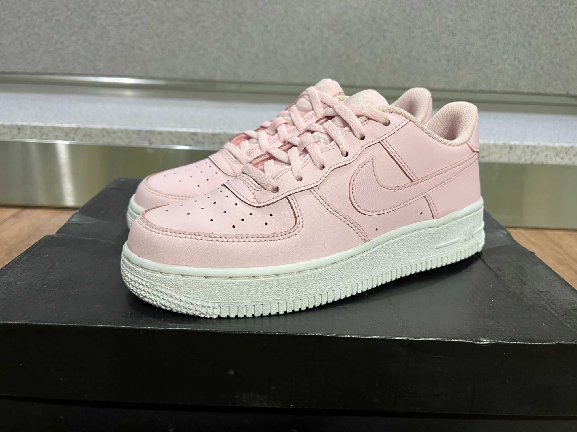 ОРИГИНАЛНИ *** Nike Air Force 1 Low 'Pink Foam'