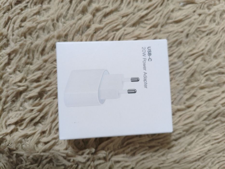 Зарядное устройство USB-C 20W