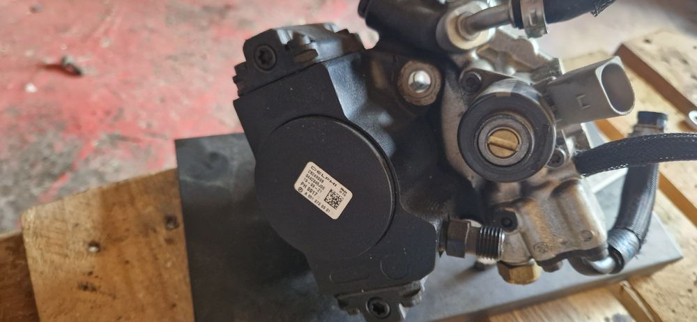 Vând pompa înalte mercedes 2.2 euro 5