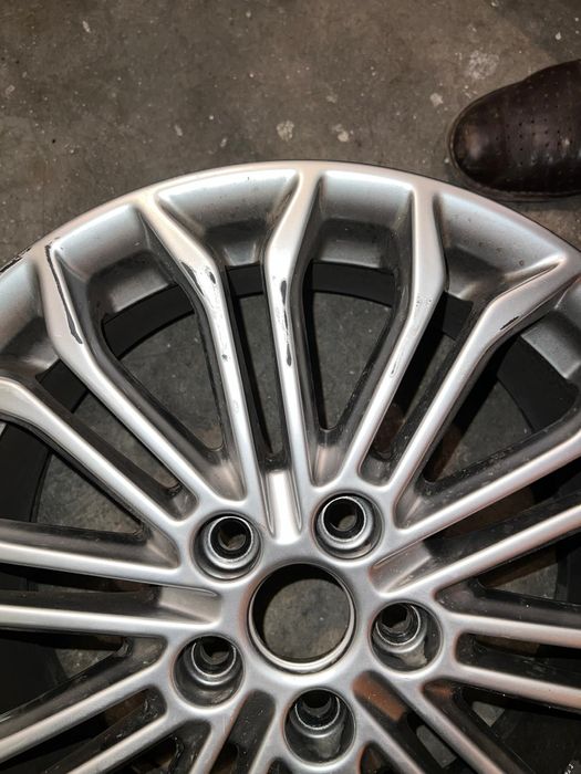 Janta aliaj 17 inch ford cod oe 2246323