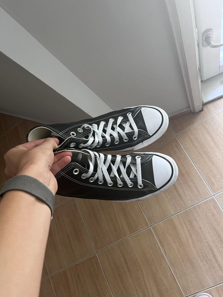 Дамски черно кожени Converse, EUR 40