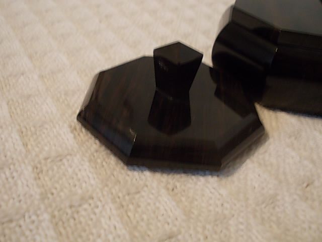 Луксозна кутия от черен ахат