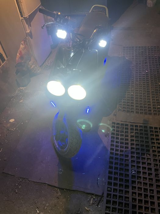 Продам скутор бумер 150кубов