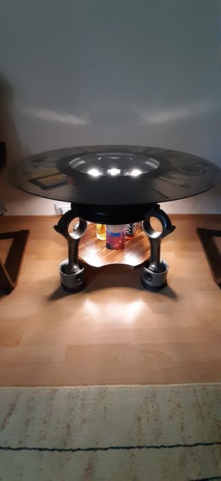 Vând masa de sticla