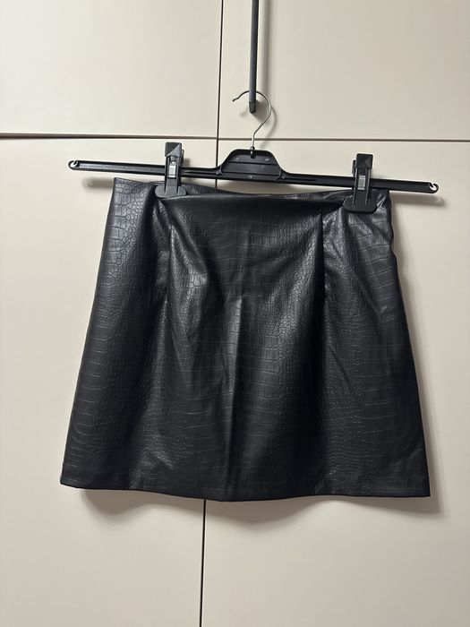 Пола панталон Zara, кожена пола