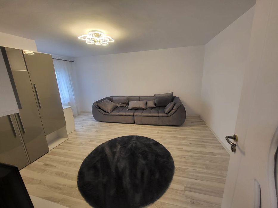 Vând apartament 3 camere!