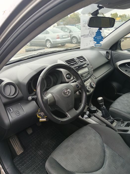 Vând Toyota RAV4 Diesel