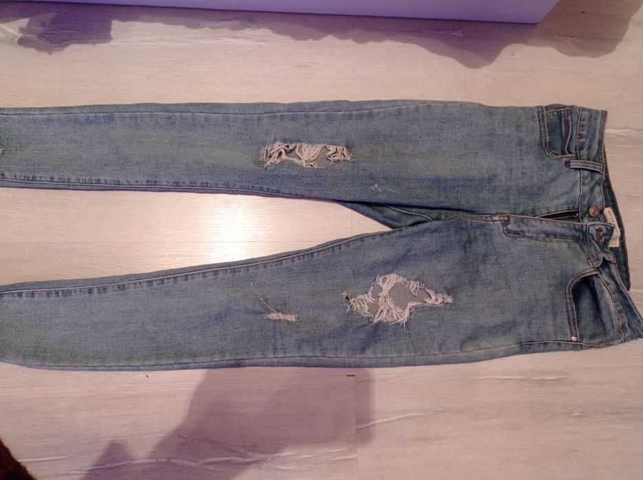 Дънки нови по 15лв