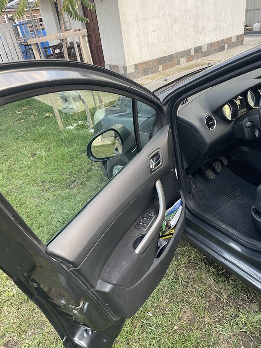 Peugeot 308 sw diesel anul 2008 pretul este negociabil!!’