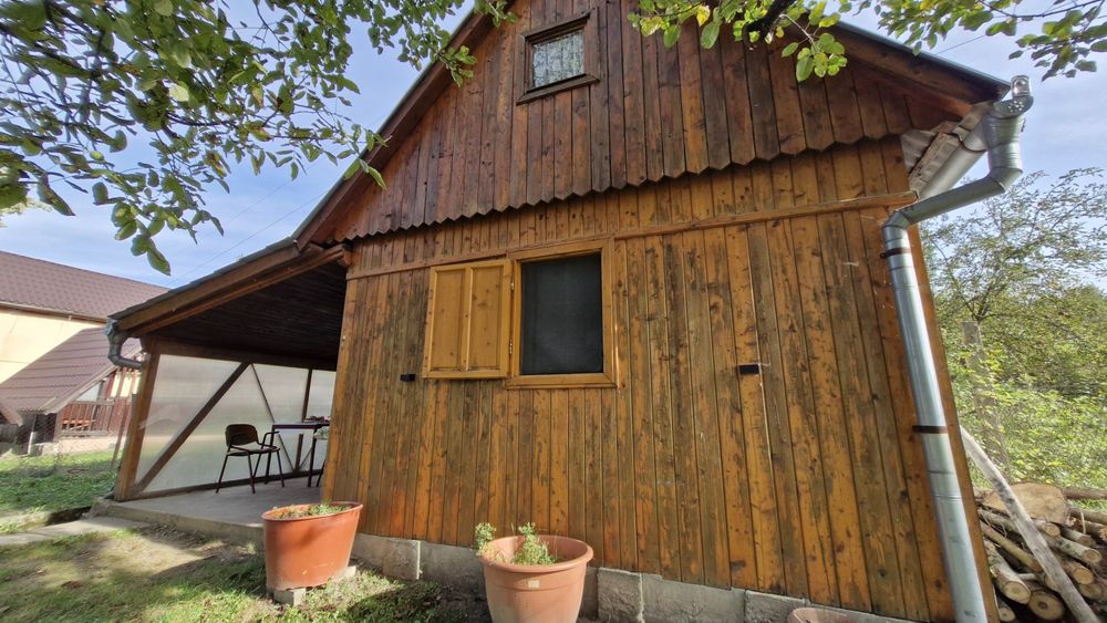 Cabană din lemn pentru relocare