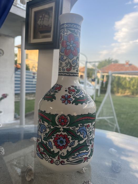 Порцеланово шише