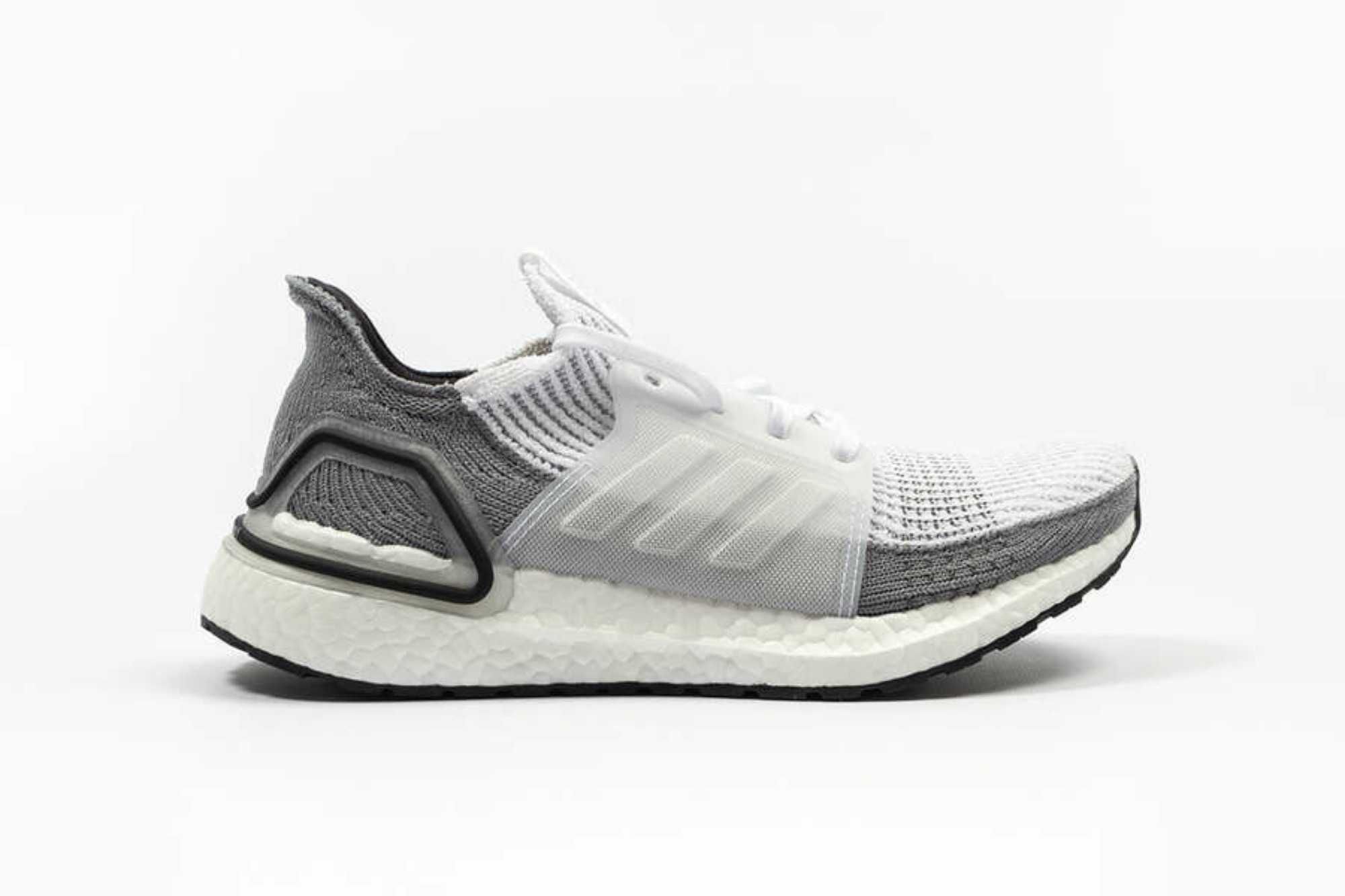 Оригинални дамски маратонки * ADIDAS ULTRABOOST 19 * EU38 2/3