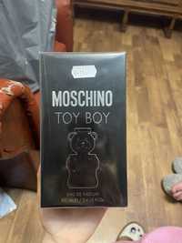 moschino toy boy