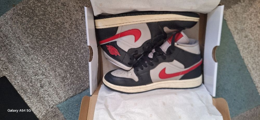 Air Jordan 1 Mid