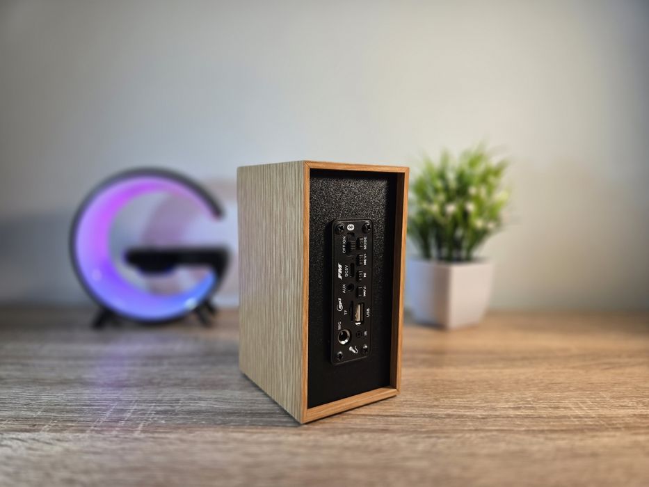 Блутут Колонка/Bluetooth Speaker С до 20ч.Работа с едно зареждане.