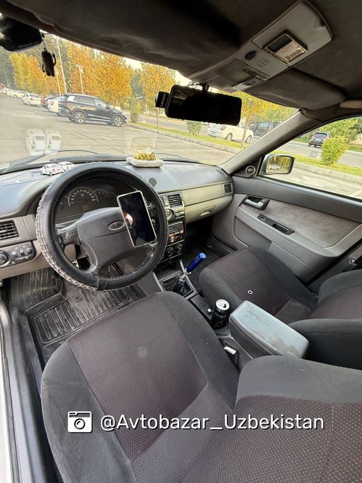 •Lada Priora 2008 16v•