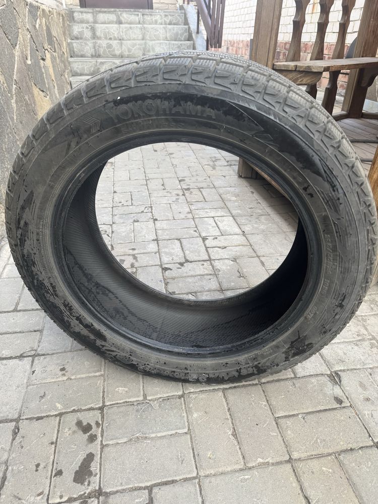 Продам зимнюю резину Yokohama
