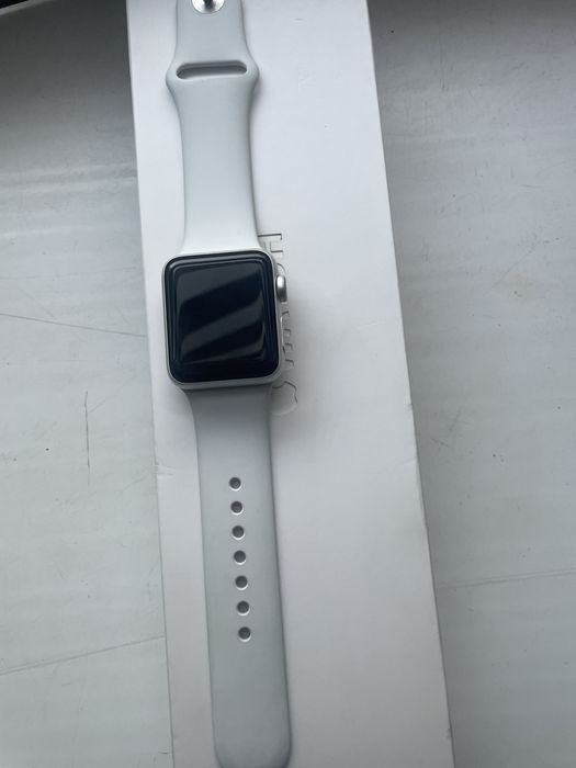 срочно продаю Apple watch 3