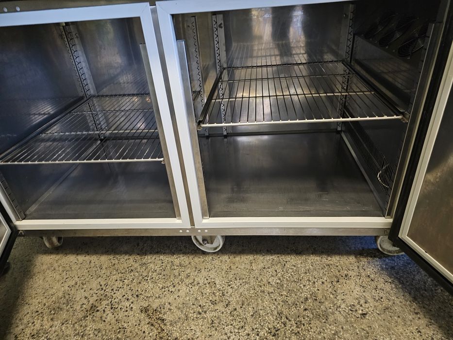 Минусови фризерни маси -5-25° 2400лв