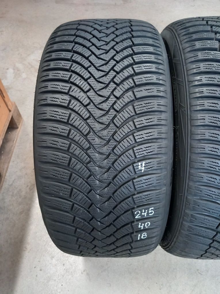4бр.245/40R18 97V FALKEN Неразличими от НОВИ