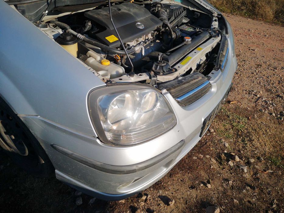 Продавам Nissan Almera Tino 2.2/136 к. с. на части.