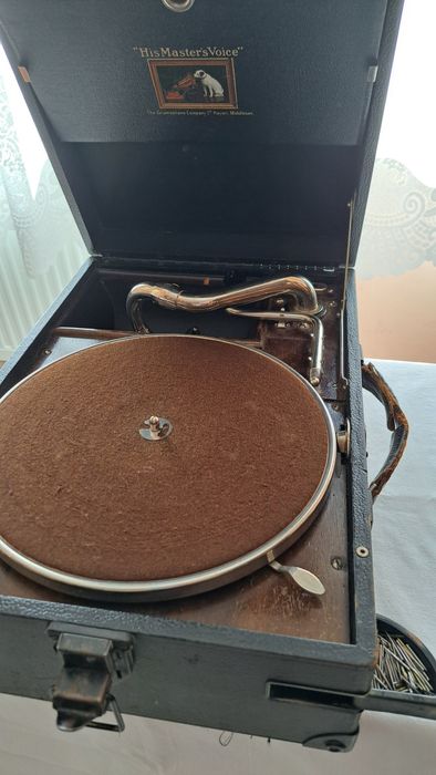 Patefon vechi His Master's Voice