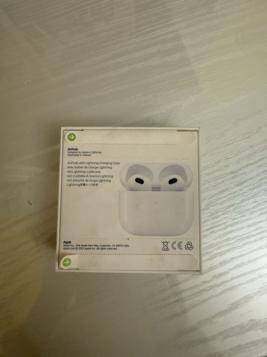 MPNY3RU/A AirPods (3rd generation)