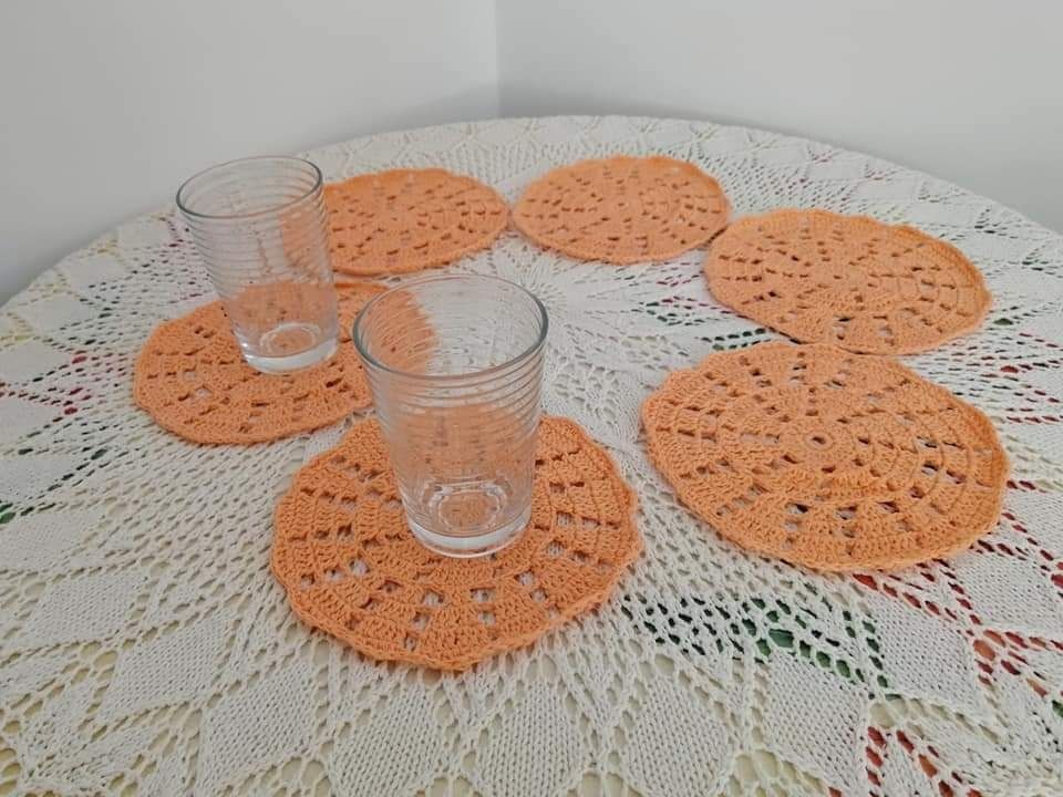 Плетени подложки за чаши