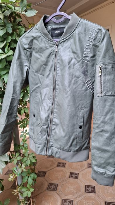 Koj zam ideal xolatda xaki rang