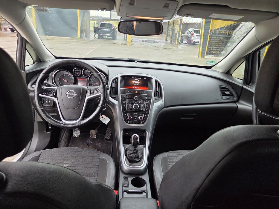 Opel astra j an 2015 motor 1.6 euro 6