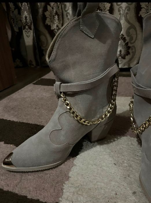 Ciocate damă cu toc