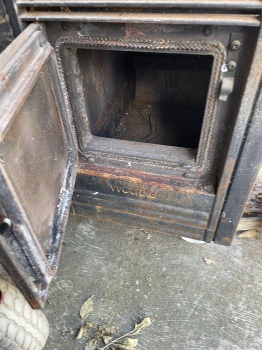 Focar semineu din fonta